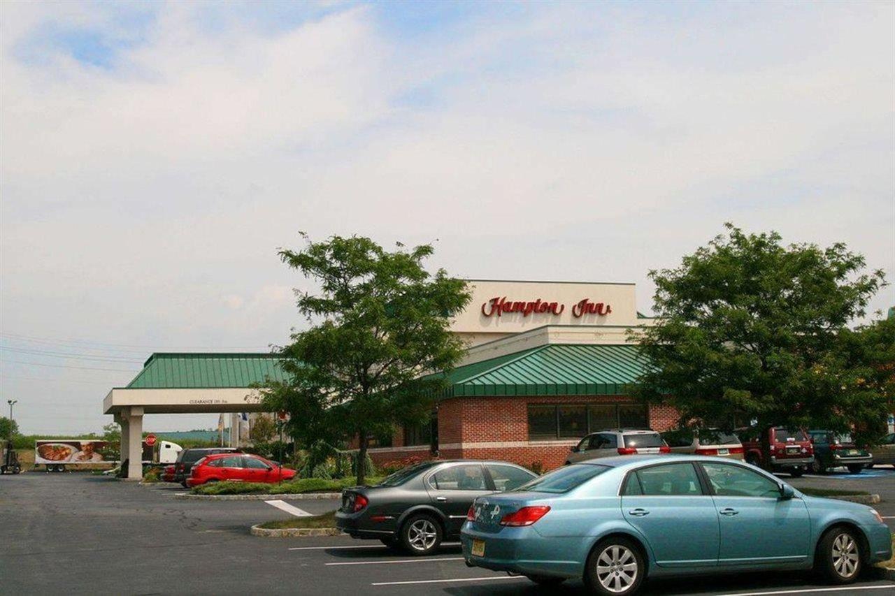Hampton Inn Флемингтон Экстерьер фото